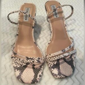 Steve Madden Sandals Size 9.5